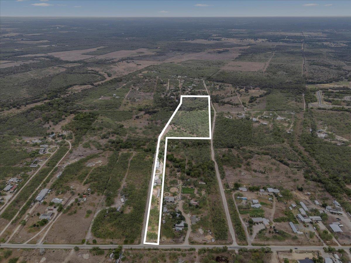 211 Caldwell Road Dale TX 78616