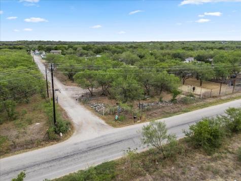 211 Caldwell Road Dale TX 78616