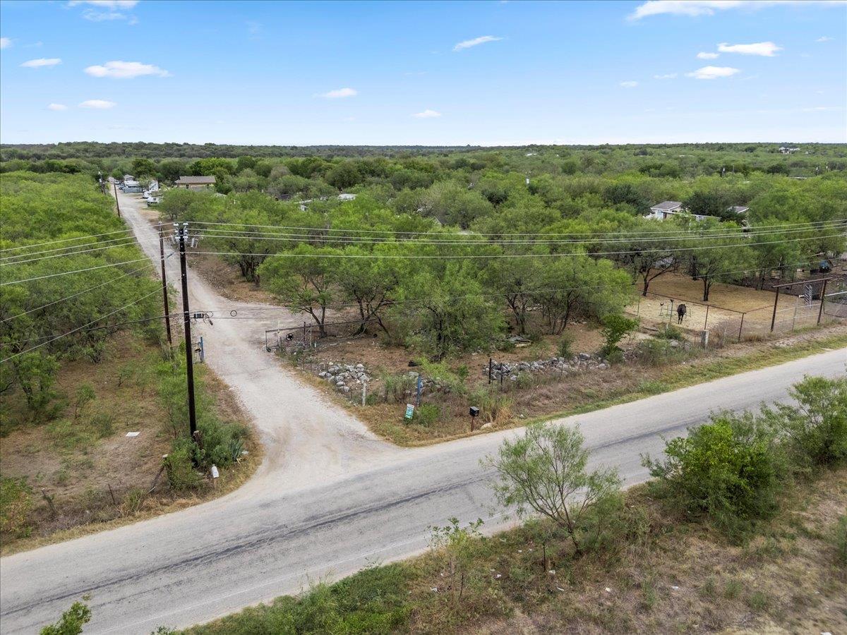 211 Caldwell Road Dale TX 78616