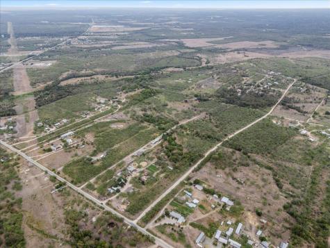 211 Caldwell Road Dale TX 78616