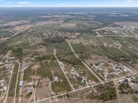 211 Caldwell Road Dale TX 78616