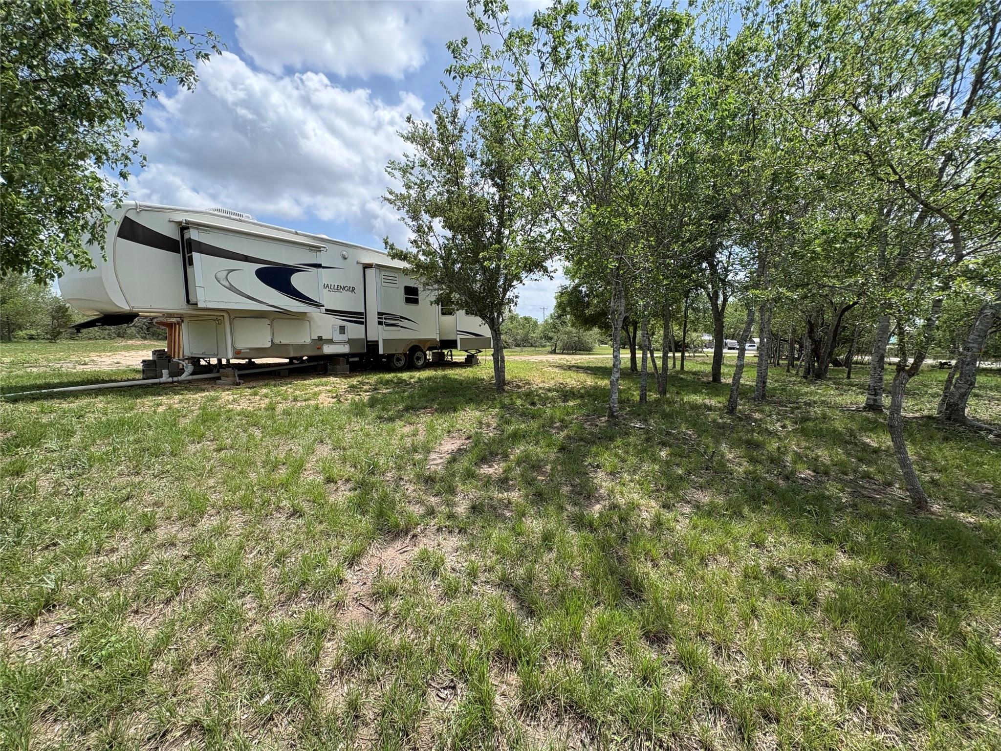 287 Fm-713 Lockhart TX 78644
