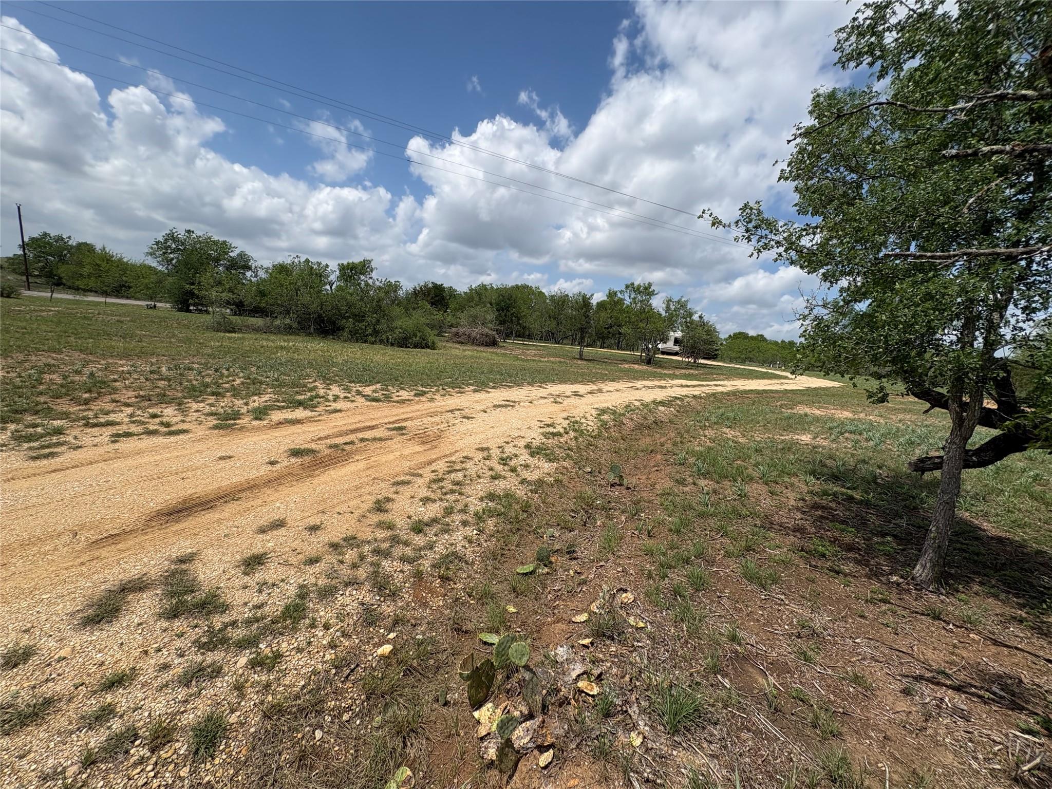 287 Fm-713 Lockhart TX 78644