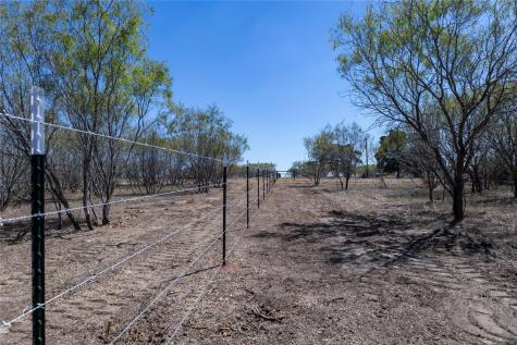 4005 Old Colony Line Road Dale TX 78616