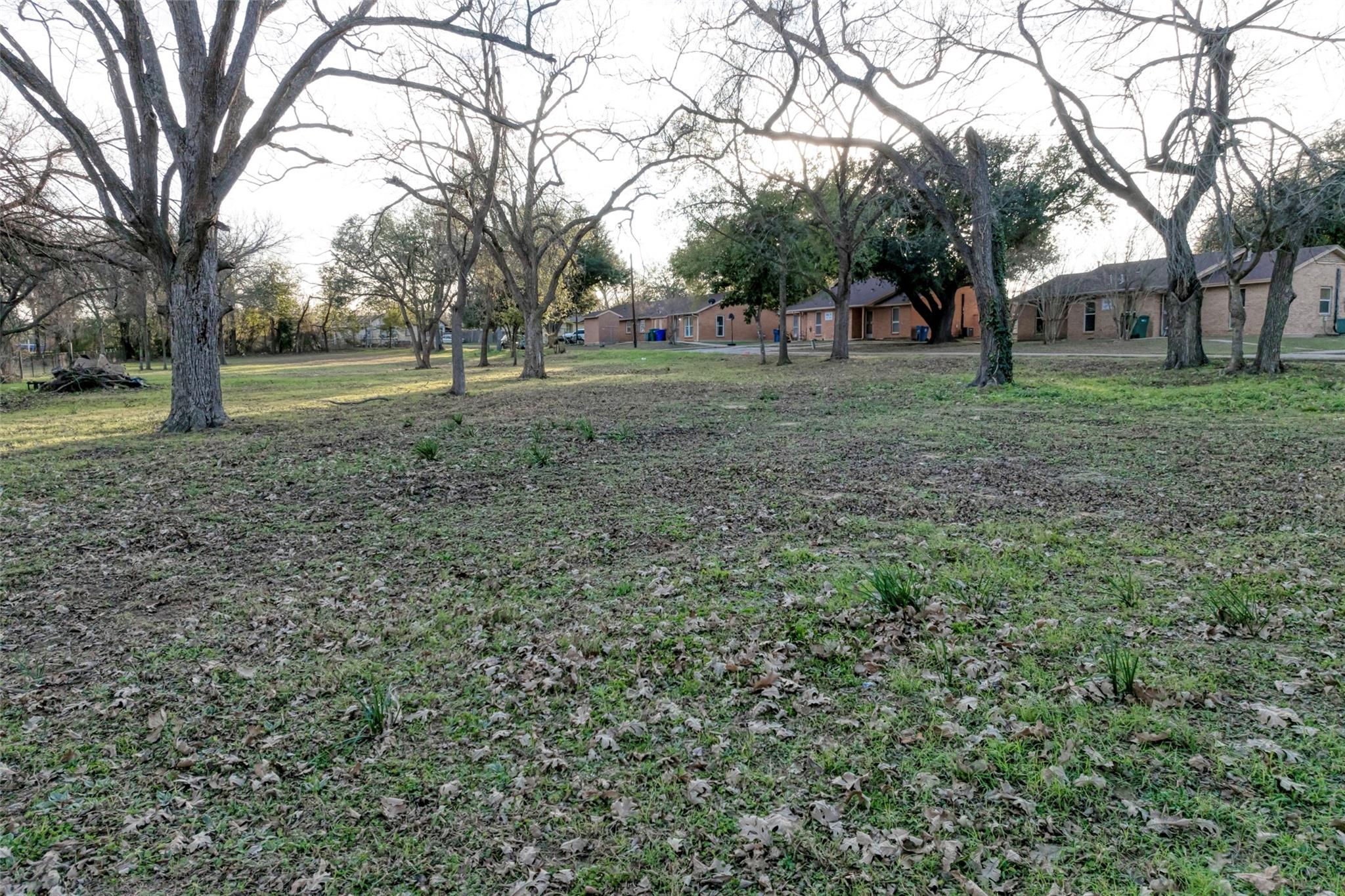 Lot 1 E Alamo Street Elgin TX 78621