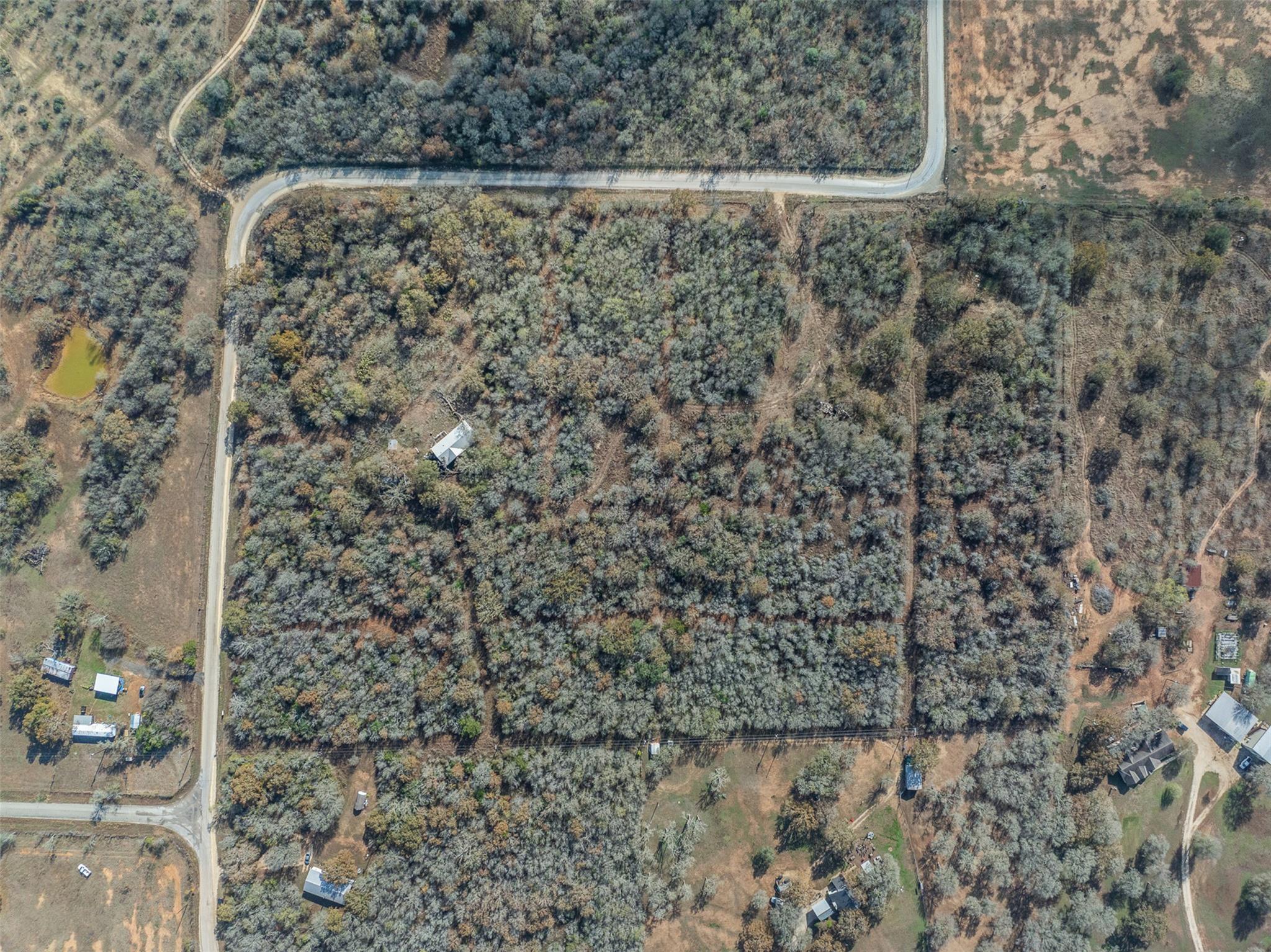 766 Bugtussle Lane Luling TX 78648