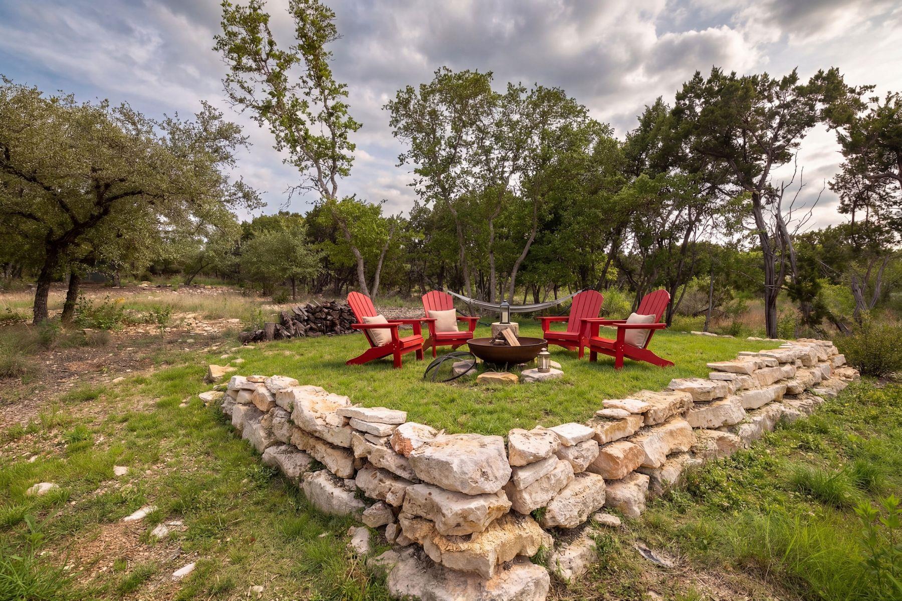 8023 Lakeview Street Volente TX 78641