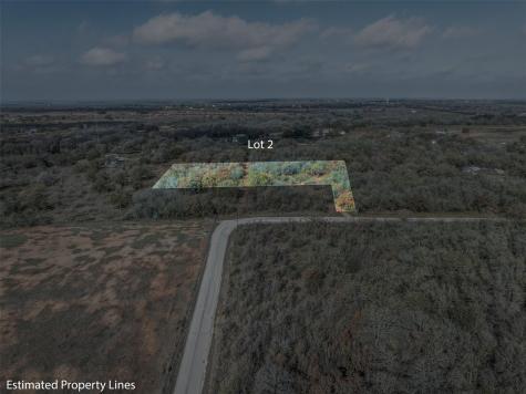 1050 Bugtussle Lane Luling TX 78648