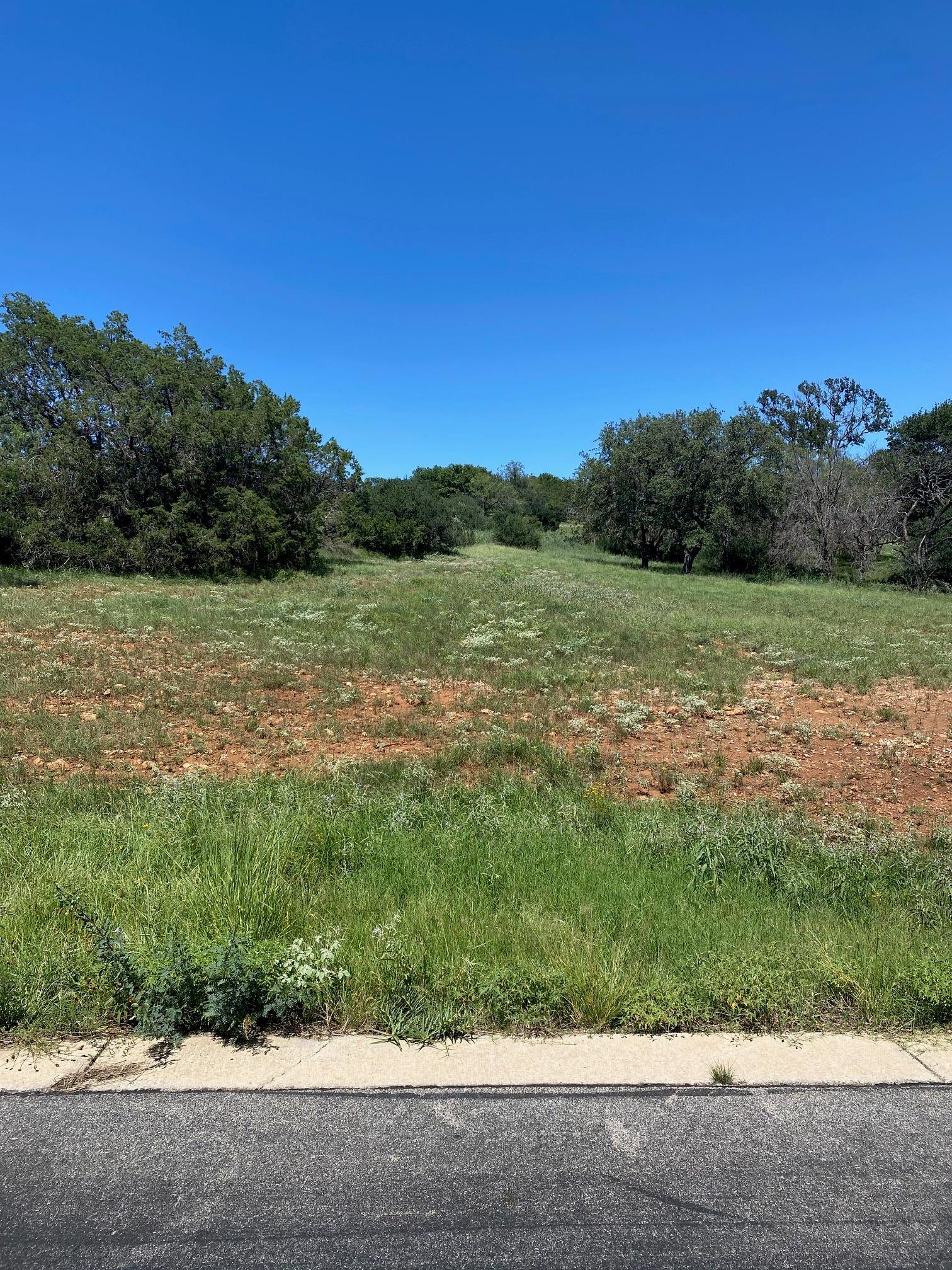 W25058 Apachetears/white Horseshoe Bay TX 78657