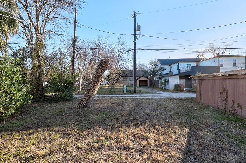 809 E 45th 1/2 Street Austin TX 78751
