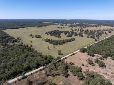 1078 Old Pin Oak Road Paige TX 78659