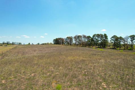 1550 Cattlemens Row Lockhart TX 78644