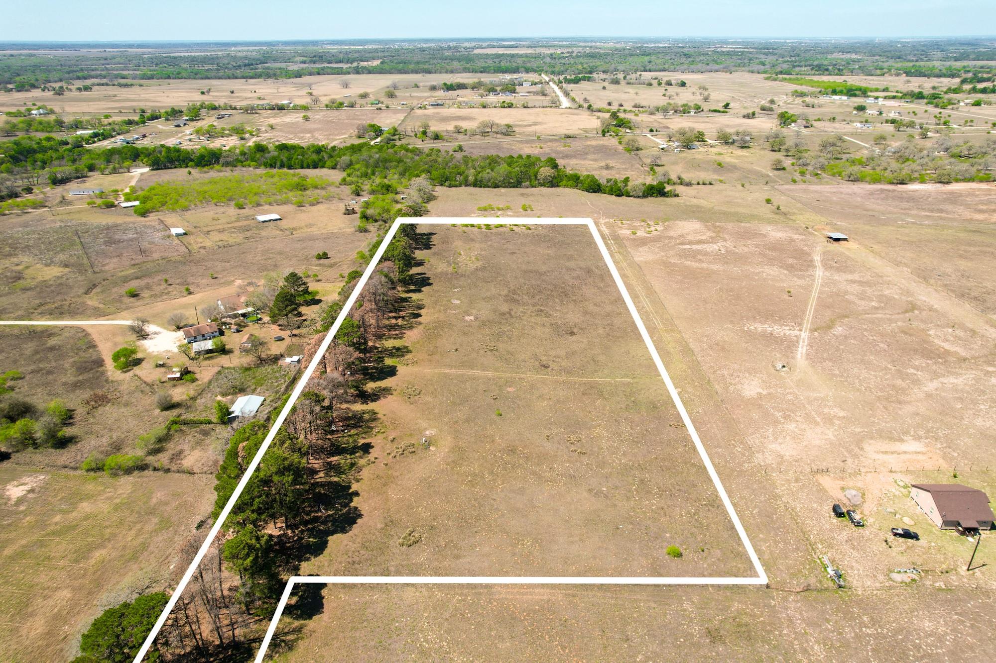 1550 Cattlemens Row Lockhart TX 78644