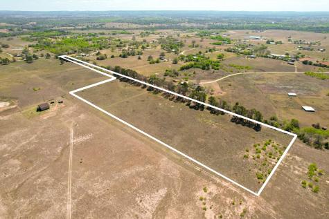 1550 Cattlemens Row Lockhart TX 78644