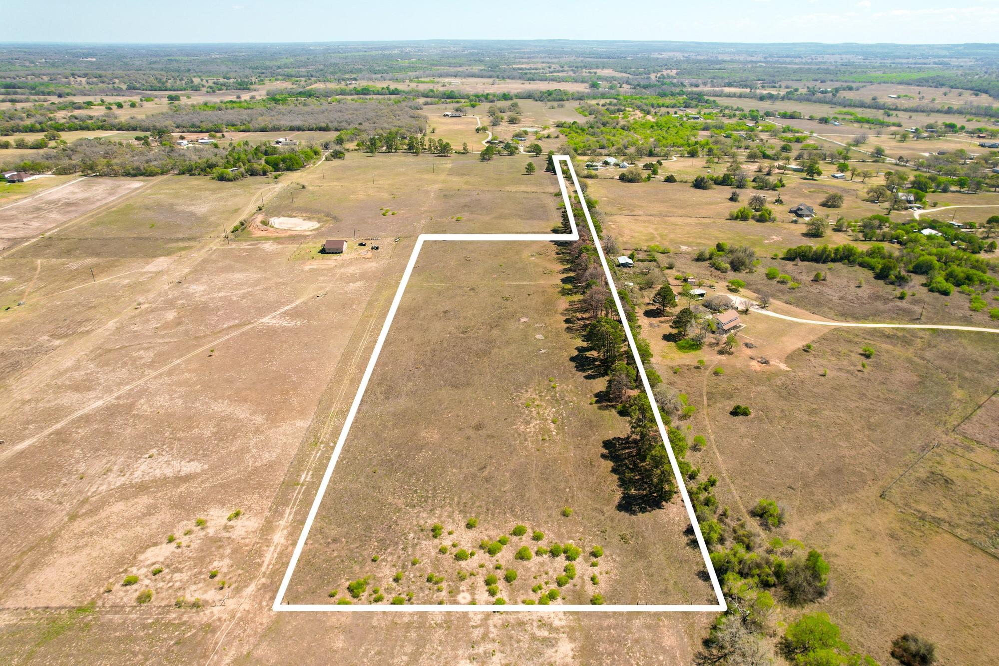 1550 Cattlemens Row Lockhart TX 78644