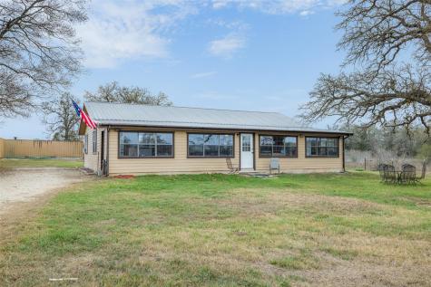 4025 County Road 284 Harwood TX 78632