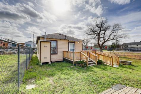 3003/3005 Trulley Street Houston TX 77004