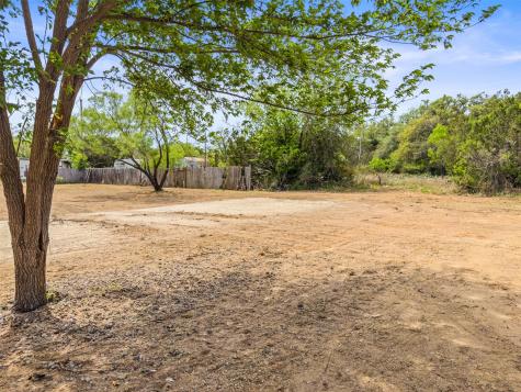 933 County Road 118 Burnet TX 78611