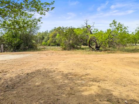 933 County Road 118 Burnet TX 78611