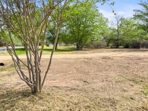 933 County Road 118 Burnet TX 78611