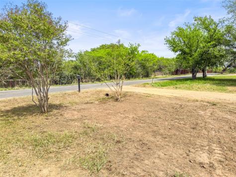 933 County Road 118 Burnet TX 78611