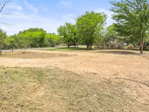 933 County Road 118 Burnet TX 78611