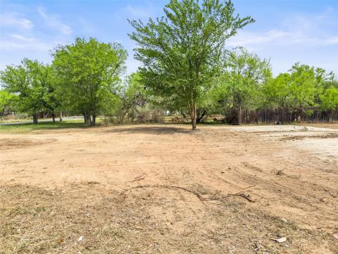 933 County Road 118 Burnet TX 78611