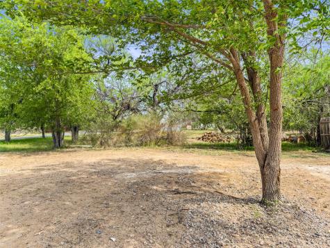 933 County Road 118 Burnet TX 78611