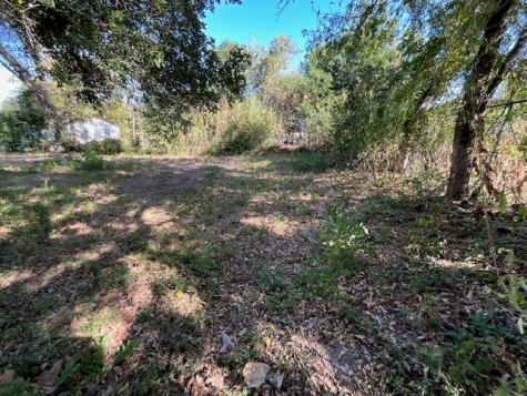1005 W 8th Street Cameron TX 76520