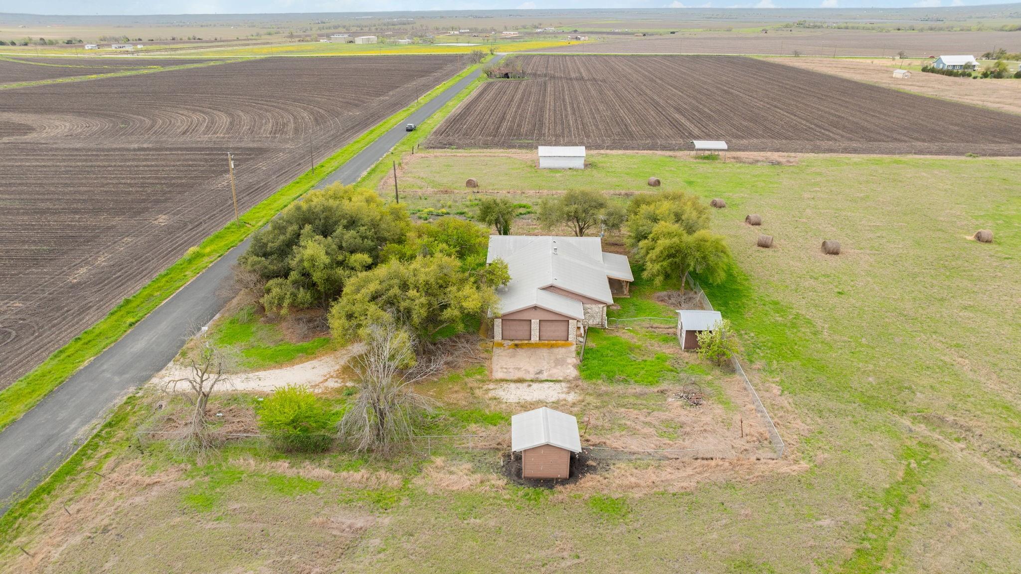 19810 Janak Road Coupland TX 78615