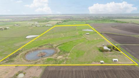 19810 Janak Road Coupland TX 78615