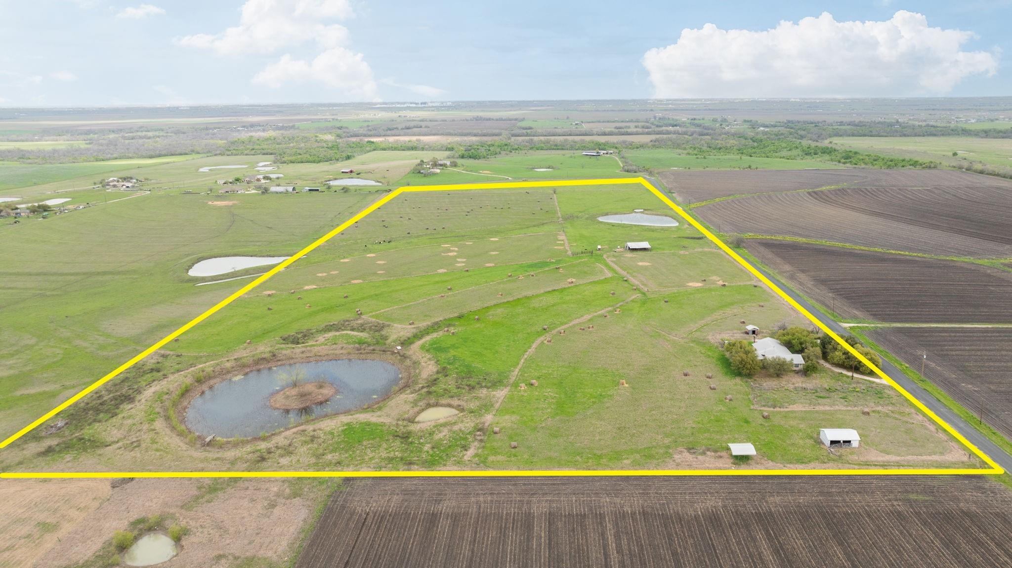 19810 Janak Road Coupland TX 78615