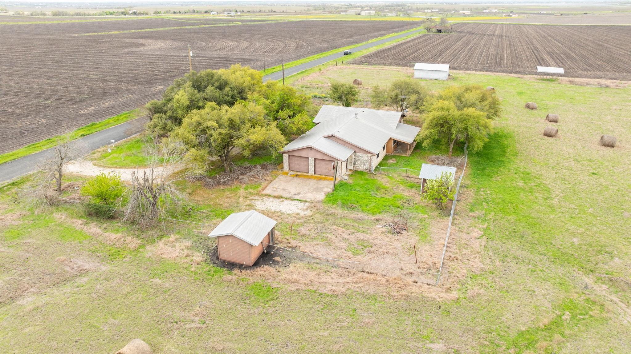 19810 Janak Road Coupland TX 78615