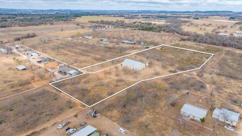 394 C D Lane Fredericksburg TX 78624
