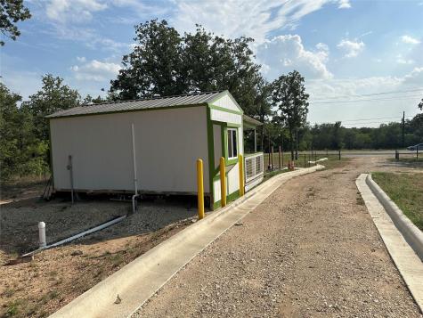 10096 S Us Highway 183 Highway Lockhart TX 78644