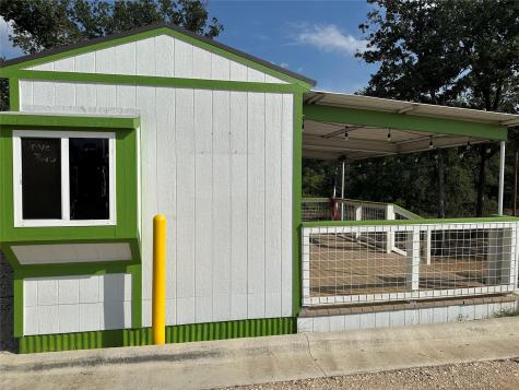 10096 S Us Highway 183 Highway Lockhart TX 78644