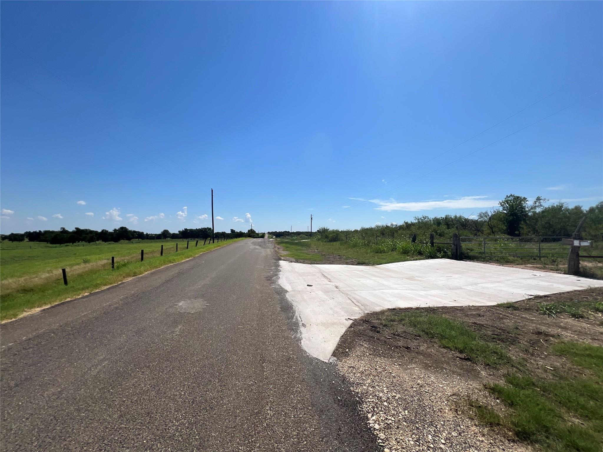2600 Cr 466 Elgin TX 78621