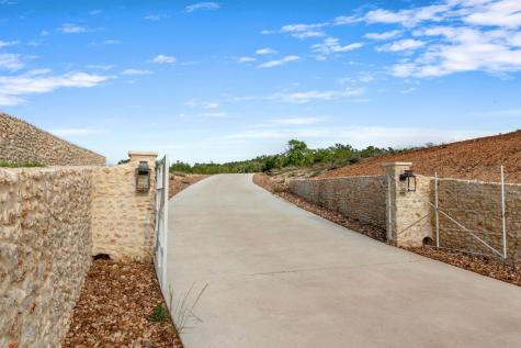 103 Mount Gainor Road Dripping Springs TX 78620