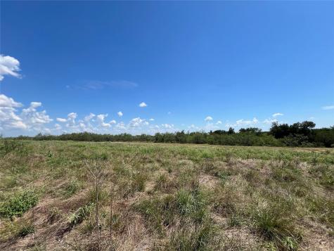 2614 Cr 466 Elgin TX 78621