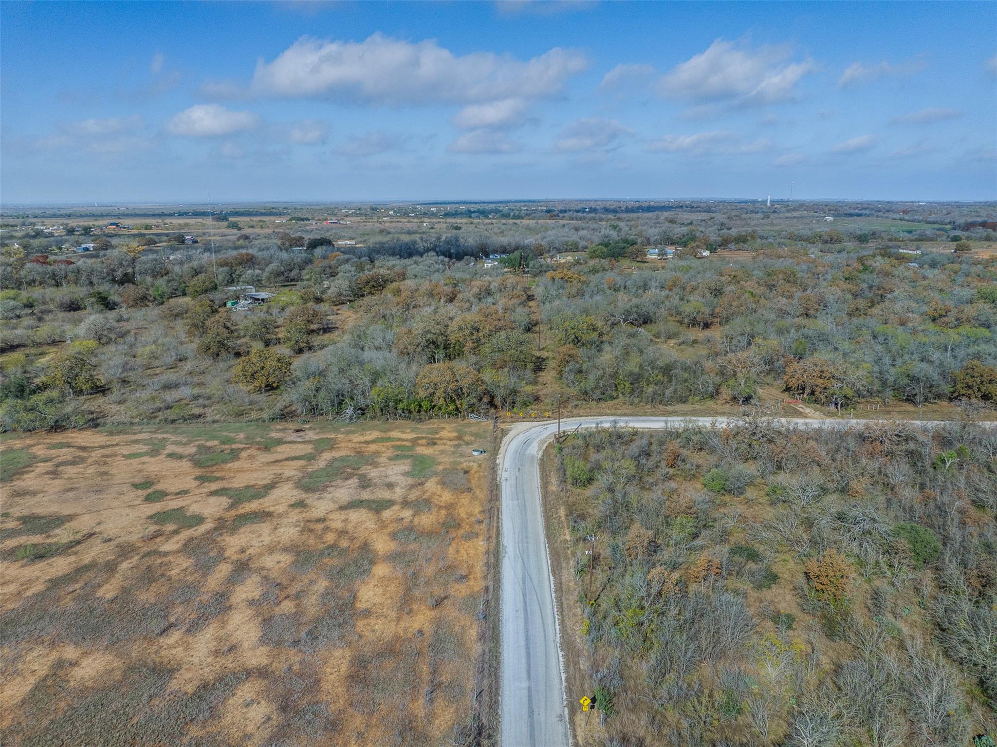 970 Bugtussle Lane Luling TX 78648