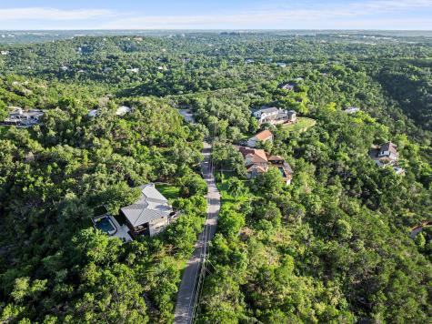 1104 Kennan Road West Lake Hills TX 78746