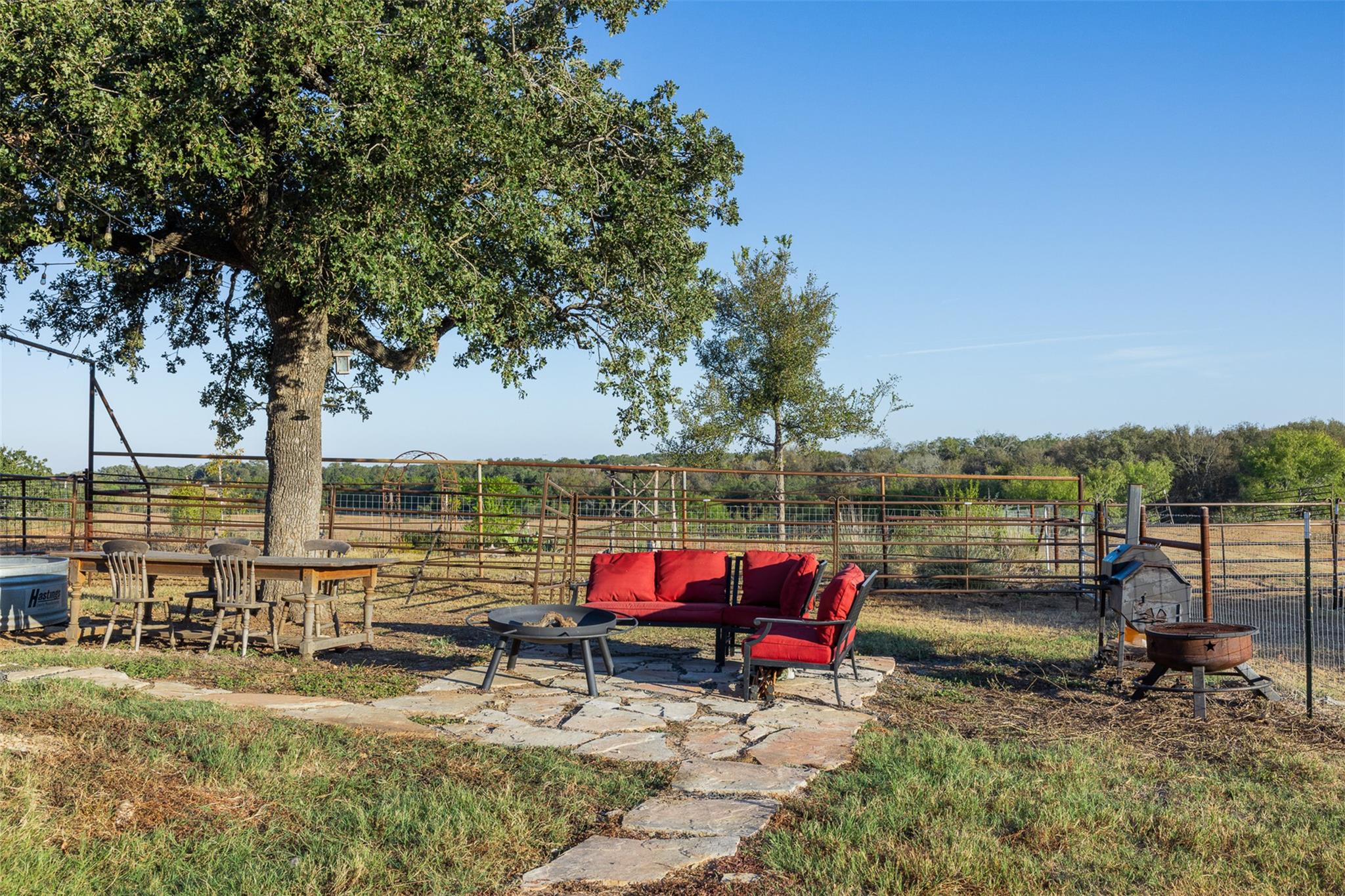 3270 Fm 671 Luling TX 78648