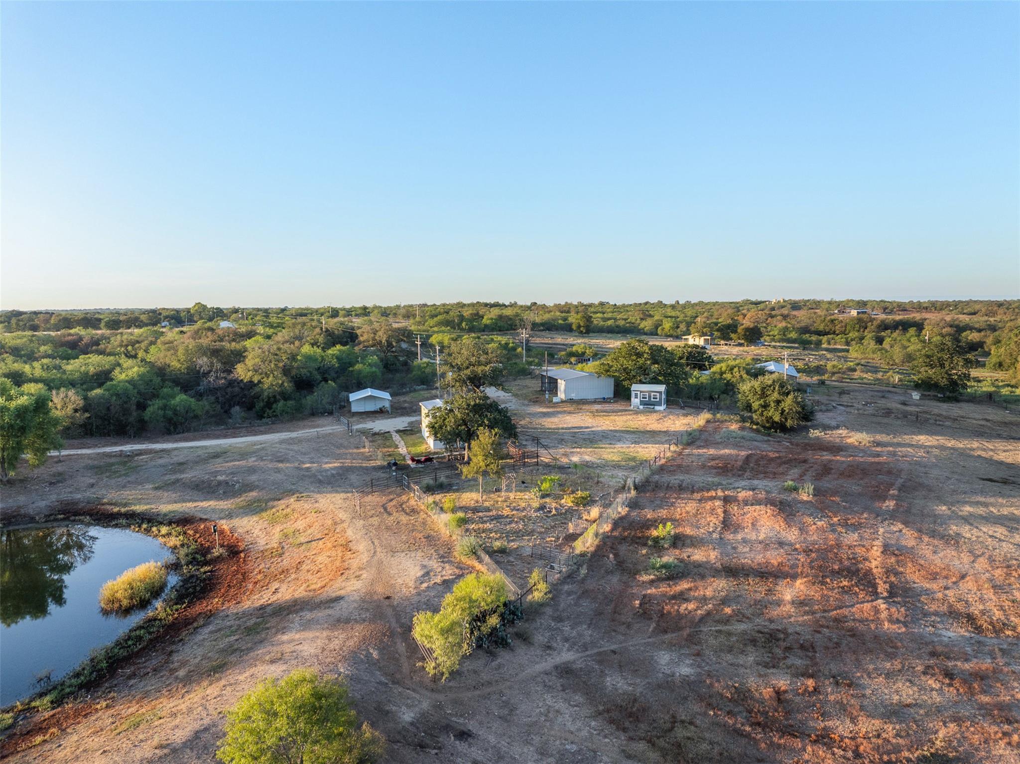 3270 Fm 671 Luling TX 78648