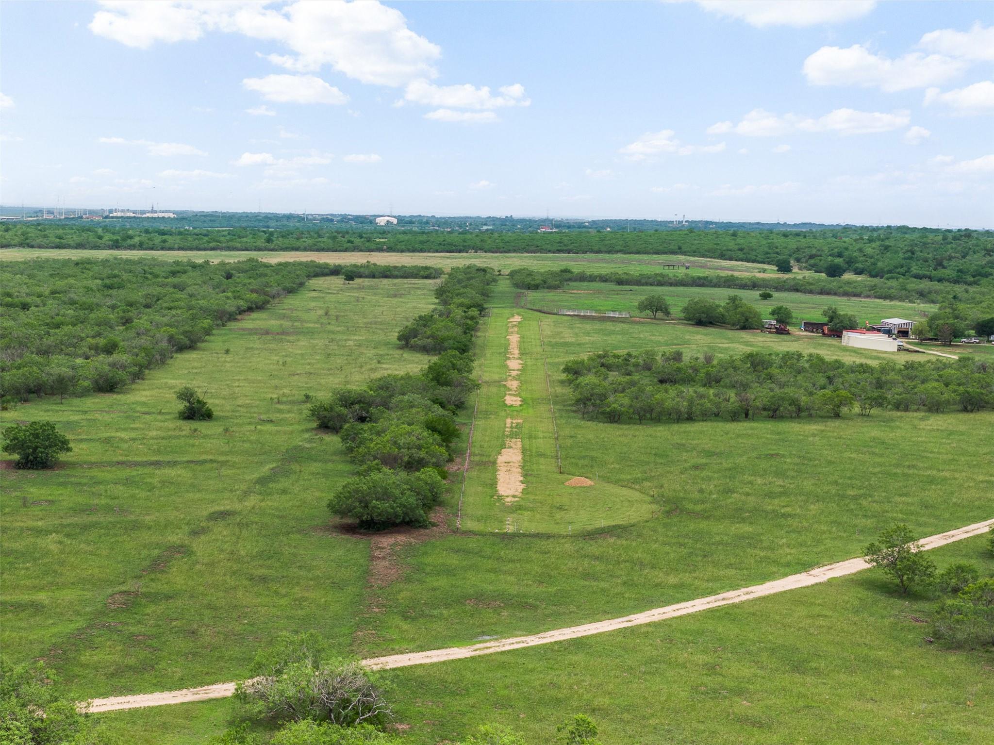 1190 Dickerson Road Lockhart TX 78644