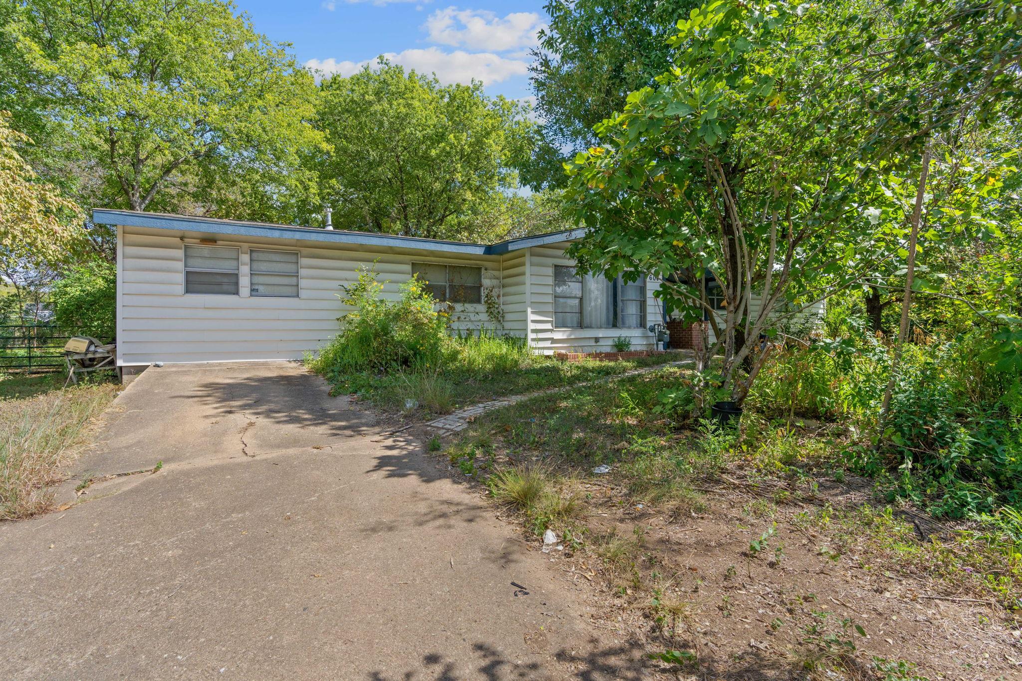 700 & 604 Corral Lane Austin TX 78745