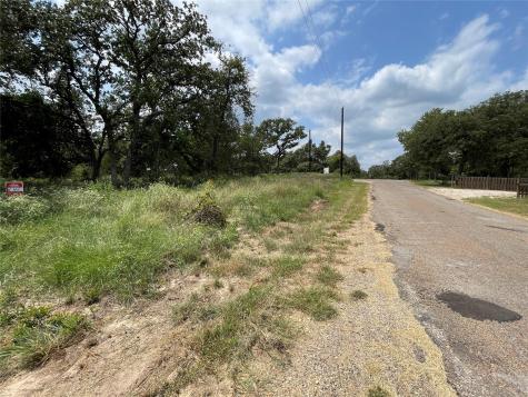 1300 Cypress Trail Loop Rockdale TX 76567