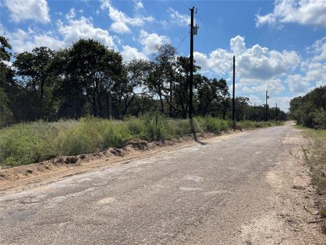 1300 Cypress Trail Loop Rockdale TX 76567