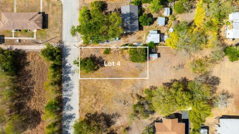 321 W Olive Street Lockhart TX 78644
