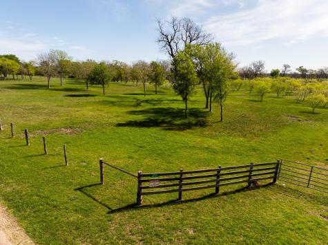 2041 County Road 429 Rockdale TX 76567