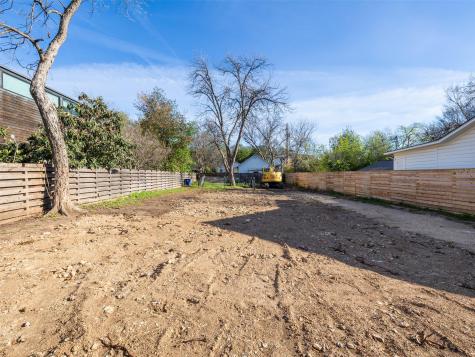 1916 W 38th Street Austin TX 78731